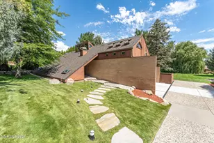 2521 Lake Ridge Shores Cir, Reno, NV 89519 - Photo 7