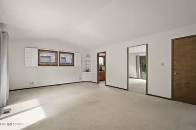 2240 W Plumb Lane, Reno, NV 89509 - Photo 19