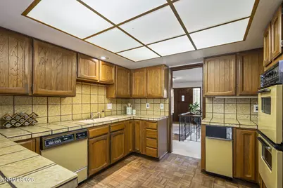 2240 W Plumb Lane, Reno, NV 89509 - Photo 15