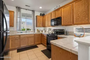 932 Lakeview Dr, Dayton, NV 89403 - Photo 17
