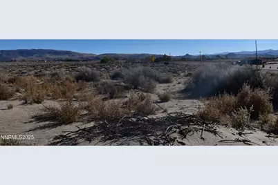 3040 E 6th Street, Silver Springs, NV 89429 - Photo 5