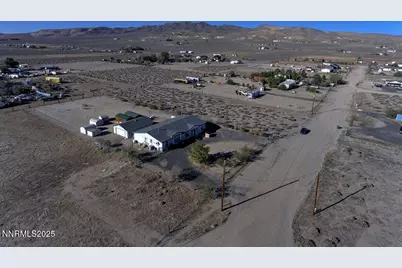 1535 Lincoln Circle, Silver Springs, NV 89429 - Photo 41