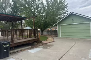 880 Ruby Ave, Reno, NV 89503 - Photo 35