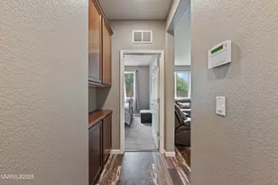 7045 Krug Dr, Sparks, NV 89436 - Photo 23