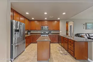 7045 Krug Dr, Sparks, NV 89436 - Photo 9