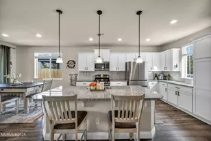 1071 Iron King Dr, Sparks, NV 89441 - Photo 9