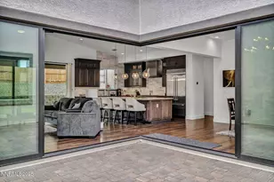 2348 Hammer Fls Dr, Reno, NV 89521 - Photo 15