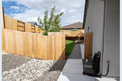 11043 Athabasca Drive, Reno, NV 89506 - Photo 17