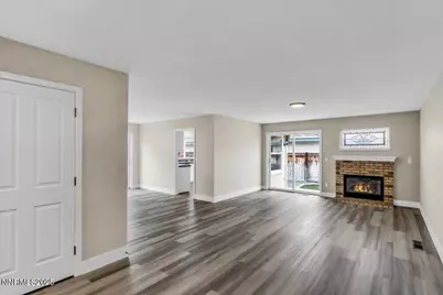 302 Royal Troon Drive, Dayton, NV 89403 - Photo 7