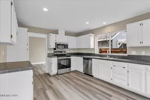 302 Royal Troon Dr, Dayton, NV 89403 - Photo 19