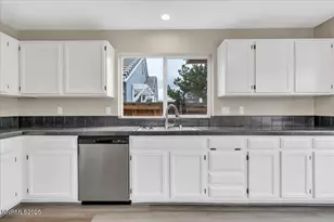 302 Royal Troon Dr, Dayton, NV 89403 - Photo 17