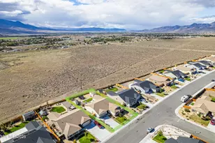 221 Snow Ln, Dayton, NV 89403 - Photo 5