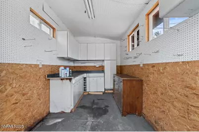 850 W 11th Street, Reno, NV 89503 - Photo 33