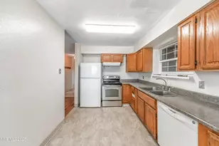 11890 Chesapeake Dr, Reno, NV 89506 - Photo 7