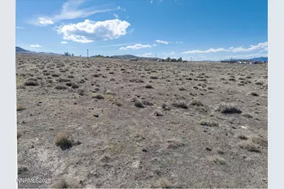 4810 Holmes Avenue, Silver Springs, NV 89429 - Photo 13