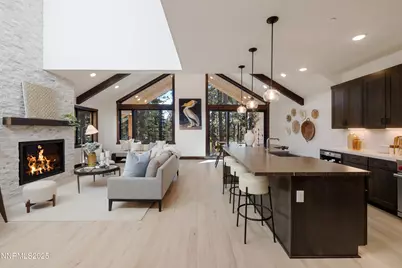 127 Sierra Colina Drive #19, Stateline, NV 89449 - Photo 3