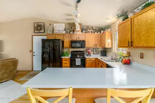 335 Veronica Ave, Sparks, NV 89436 - Photo 5