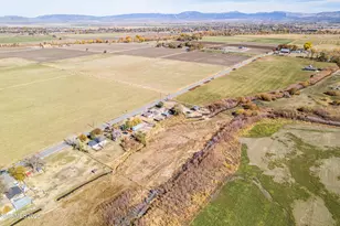 911 Waterloo Ln, Gardnerville, NV 89460 - Photo 47