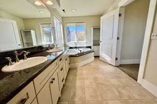 911 Waterloo Ln, Gardnerville, NV 89460 - Photo 19