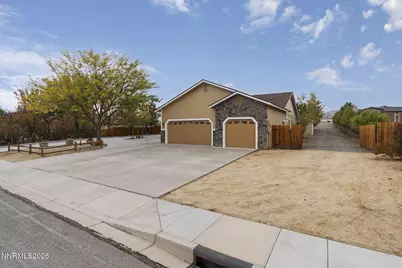 39 Marilyn Mae Drive, Sparks, NV 89441 - Photo 5