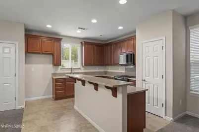 2040 Alamo Square Way, Reno, NV 89509 - Photo 9