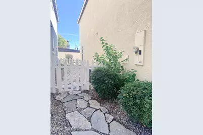 2040 Alamo Square Way, Reno, NV 89509 - Photo 25