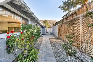 7385 N Pembroke Dr, Reno, NV 89502 - Photo 33