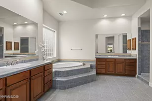 6225 Elk Ivory Dr, Reno, NV 89511 - Photo 17