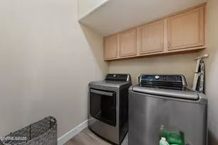 9920 Grand Falls Dr, Reno, NV 89506 - Photo 21