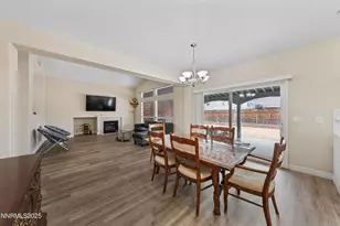 9920 Grand Falls Dr, Reno, NV 89506 - Photo 15