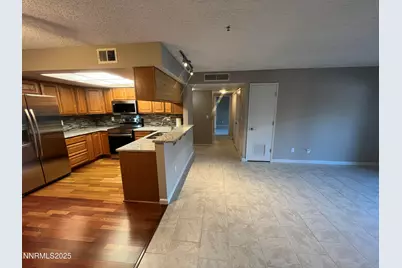 3095 Lakeside Drive #110, Reno, NV 89509 - Photo 11
