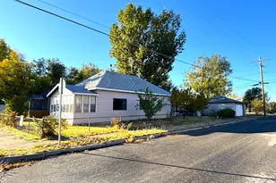 196 W 2nd St, Battle Mountain, NV 89820 - Photo 1