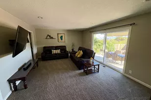 2000 Royal Dr, Reno, NV 89503 - Photo 9