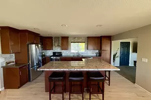 2000 Royal Dr, Reno, NV 89503 - Photo 7