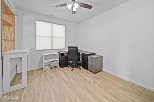 8451 Seal Beach Dr, Reno, NV 89506 - Photo 27