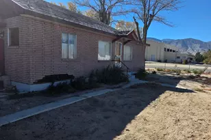 306 6th St, Hawthorne, NV 89415 - Photo 3