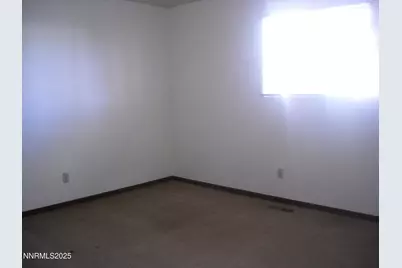 62 N Laverne Street, Fallon, NV 89406 - Photo 5
