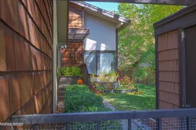 676 W Riverview Circle, Reno, NV 89509 - Photo 3