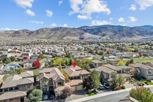 10900 Serratina Dr, Reno, NV 89521 - Photo 3