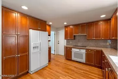 2201 Barnes Boulevard, Reno, NV 89509 - Photo 11