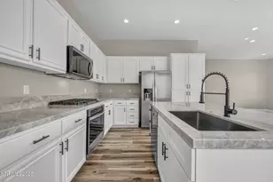 1781 Emerald Bay Dr, Reno, NV 89521 - Photo 9