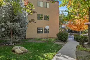 2955 Lakeside Dr, Reno, NV 89509 - Photo 33