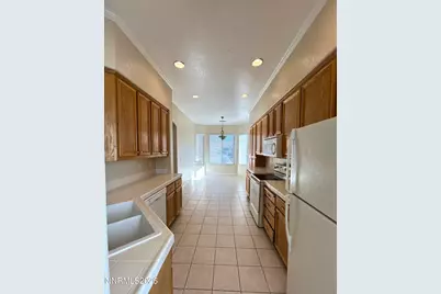 4505 Pyramid Peak Circle, Sparks, NV 89436 - Photo 5