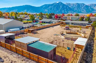 889 Tillman Ln, Gardnerville, NV 89460 - Photo 31