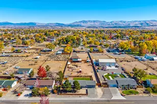 889 Tillman Ln, Gardnerville, NV 89460 - Photo 5