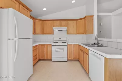 1464 Edlesborough Circle, Gardnerville, NV 89410 - Photo 11