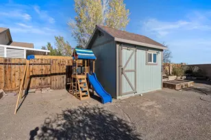 114 Red Oak Ct, Fernley, NV 89408 - Photo 25