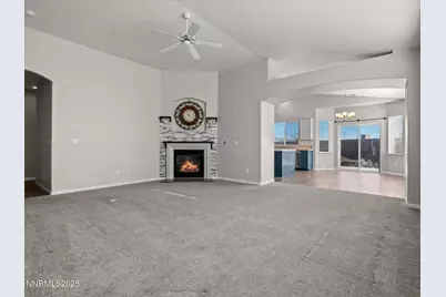 114 Red Oak Ct, Fernley, NV 89408 - Photo 3