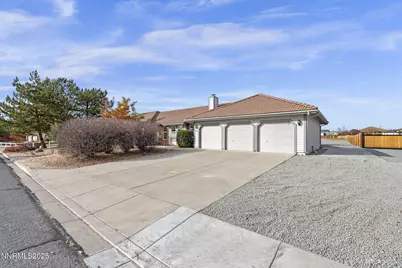 205 Stags Leap Circle, Sparks, NV 89441 - Photo 5