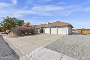 205 Stags Leap Cir, Sparks, NV 89441 - Photo 5